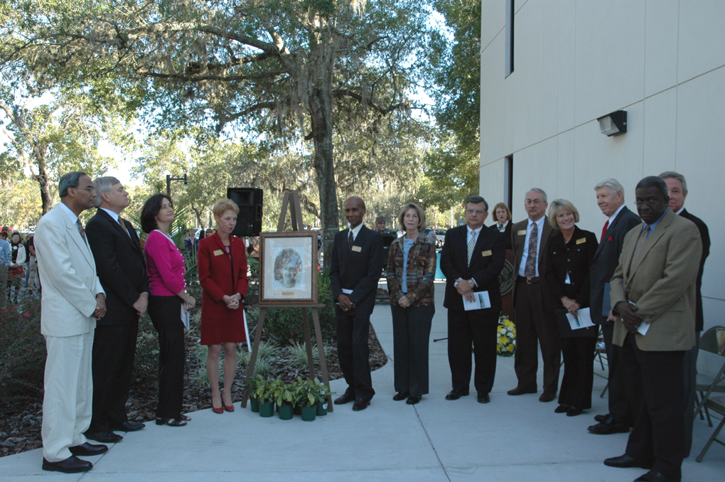 Portrait of attendees at the Anne F. Bucy Classroom Building (arts and sciences) dedication on West Campus in New Port Richey, Fla.