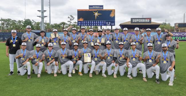 PHSC Baseball Team Photo with their awards